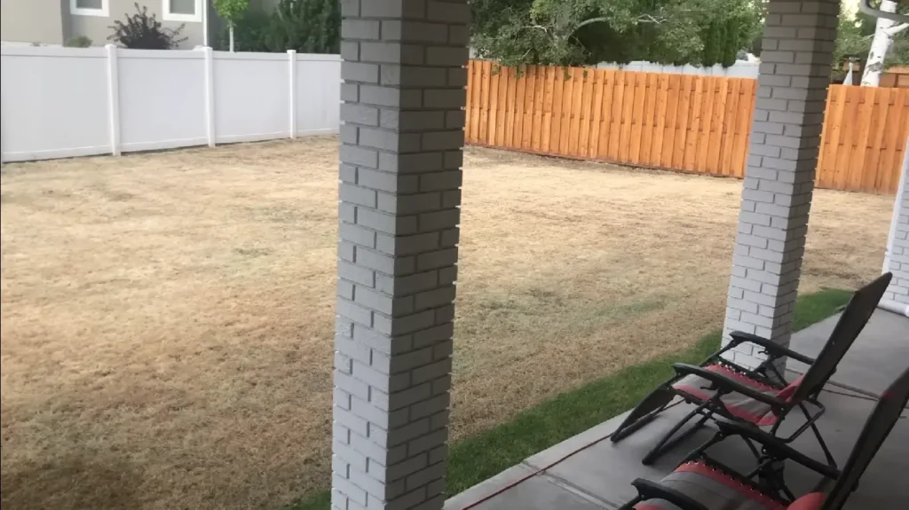 Local lawn care team maintaining Chattanooga lawns